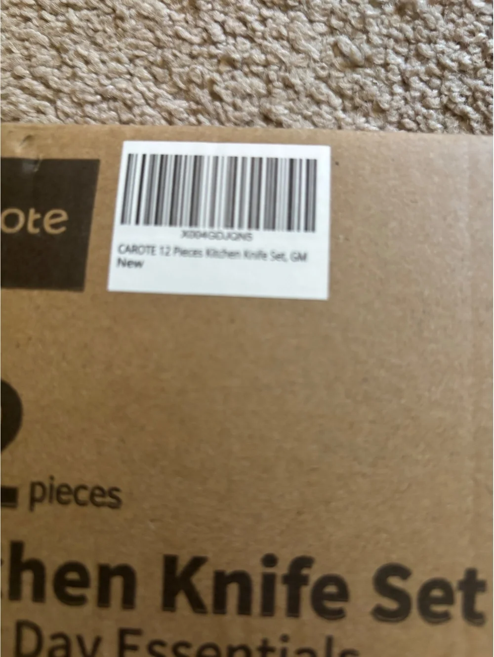 New open box carote 12 piece kitchen knife set ceramic with covers